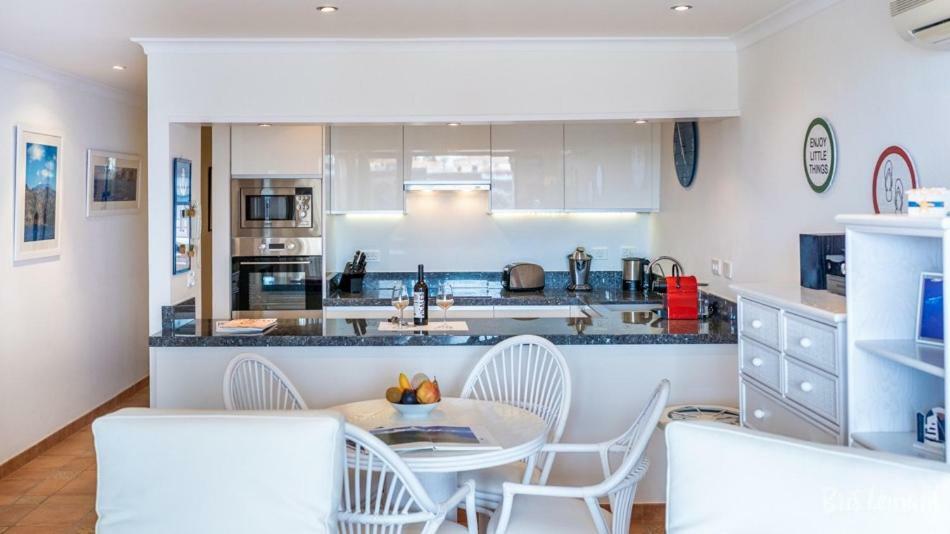 Hagen Apartamento Playa La Arena Puerto de Santiago  Eksteriør bilde